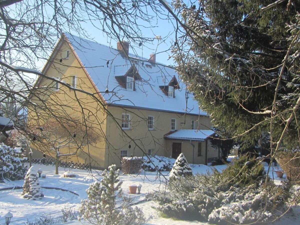 Spacious Holiday Home In Stara Kamienica With Pond 외부 사진