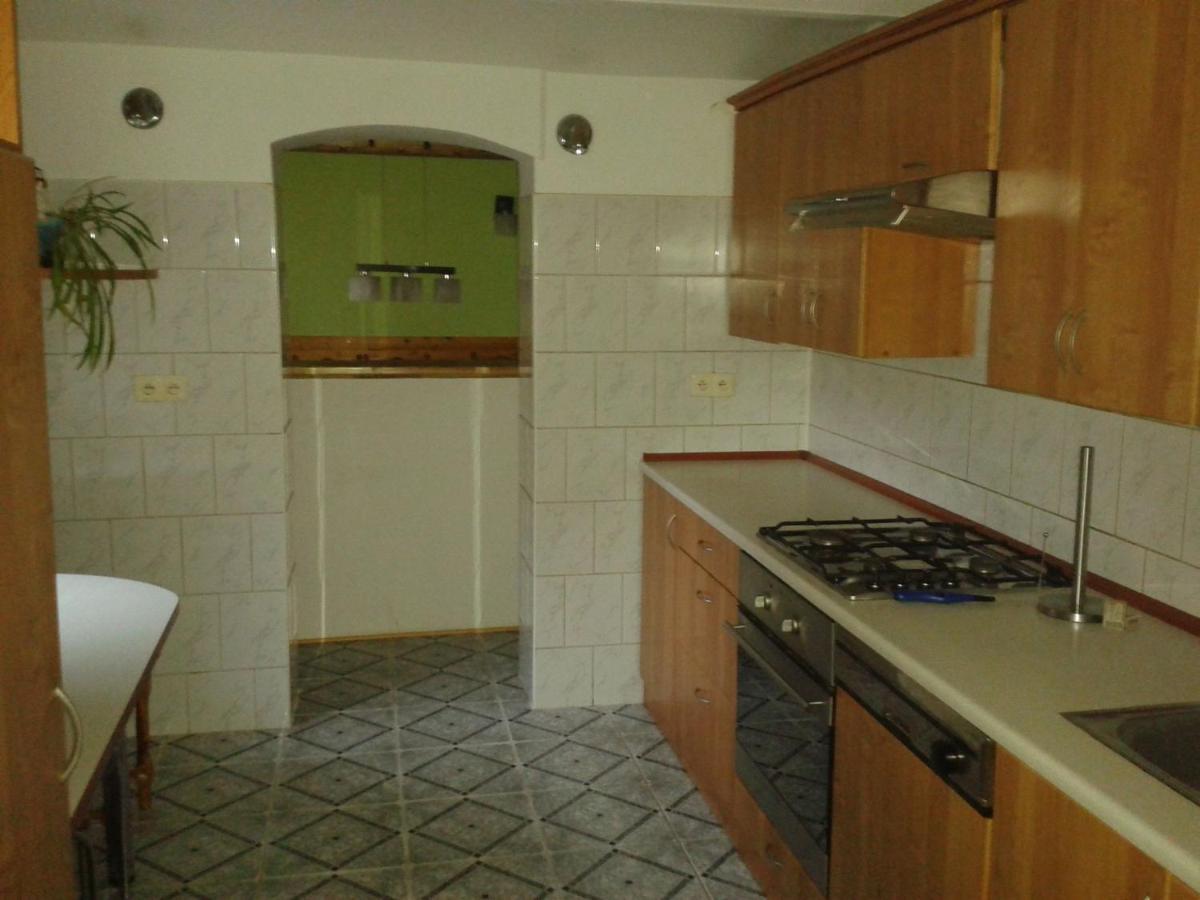 Spacious Holiday Home In Stara Kamienica With Pond 외부 사진